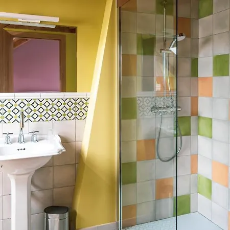 Frühstückspension Un Air De Bourlingueurs 3*