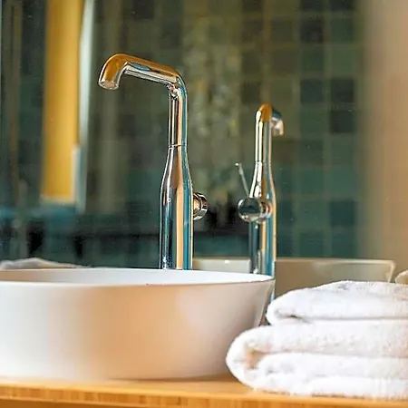 فندق مبيت وإفطار Un Air De Bourlingueurs 3*